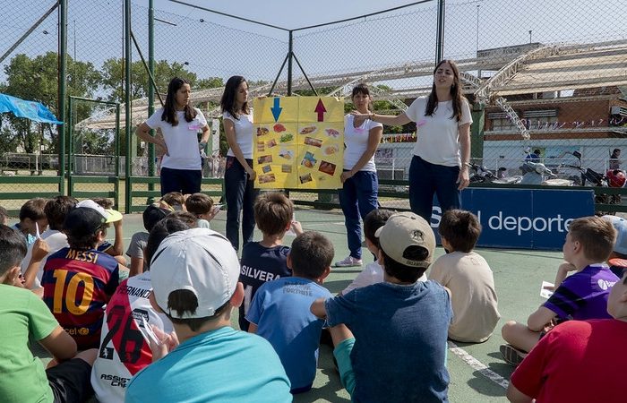 San Isidro: De una forma original los más chicos aprenden a comer sano