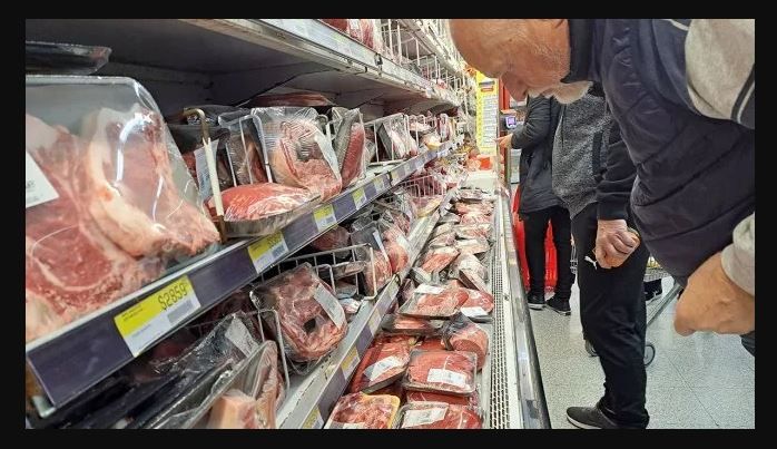 Carne vacuna: con los salarios de hoy se compran 57 kilos menos que 7 años atrás