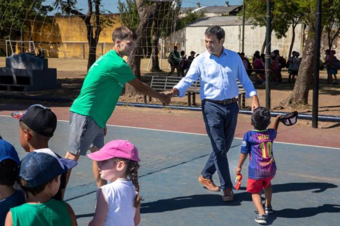 Ramón Lanús visitó la colonia de verano municipal de San Isidro en la que participan más de 5 mil chicos