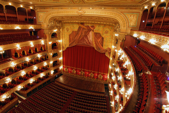 El Teatro Colón vuelve a abrir sus puertas al público