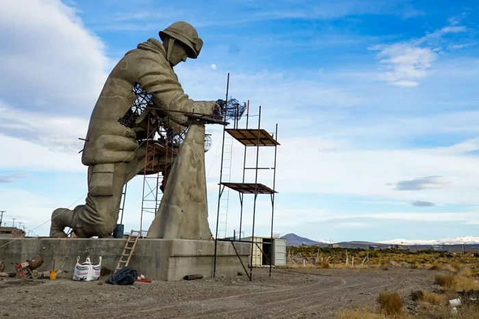 El monumento más grande que homenajea a los soldados argentinos de Malvinas se inaugurará en la Patagonia